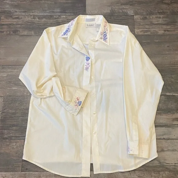 Vintage ivory button down blouse embroidered tea set motif - Picture 1 of 8